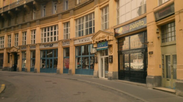 Bundesbank Mitarbeiter erklärt Inflation und deren Auswirkungen für Verbraucher und Anleger